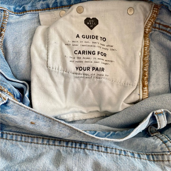 Madewell Classic Vintage Light Blue Straight Jeans - Picture 8 of 9